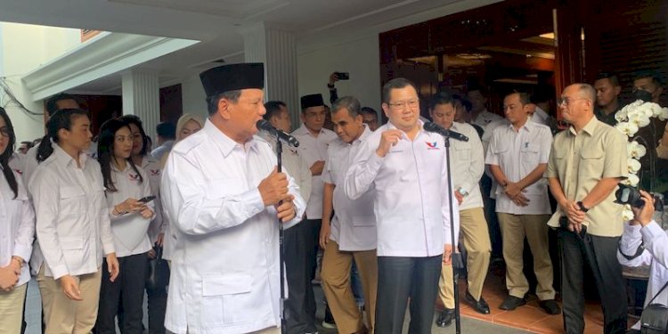 Ketua Umum Partai Gerindra Prabowo Subianto (kiri) saat bertemu Ketum Perindo Hary Tanoesudibjo/RMOL