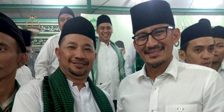 Ketua Ketua DPC PPP Jakarta Barat, Wahyudin, bersama Menteri Parekraf, Sandiaga Uno/Ist