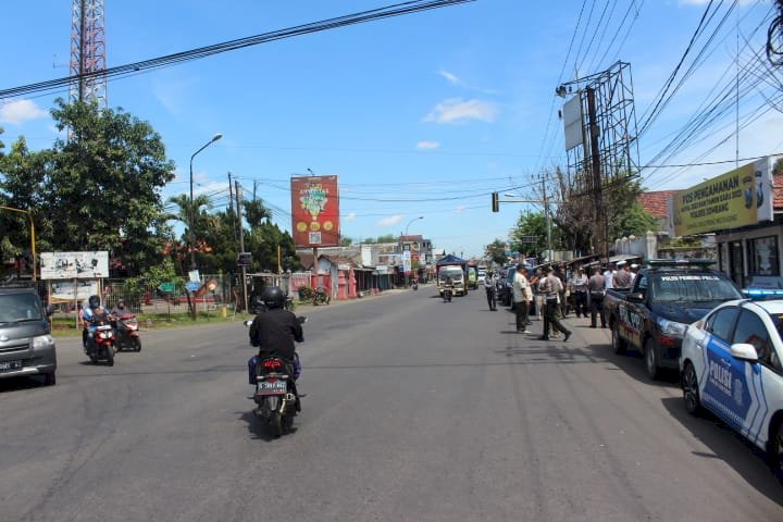 Petugas gabungan Jombang tinjau rawan macet mudik 2023/Ist