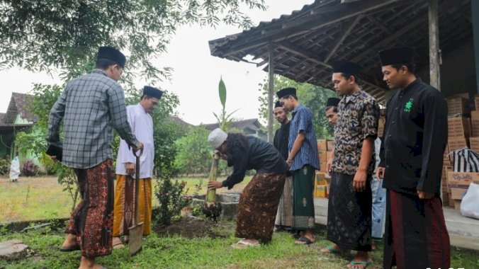 Edukasi cara menanam pisang 