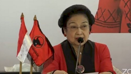 Ketua Umum PDIP Megawati Soekarnoputri saat umumkan Ganjar Pranowo sebagai calon presiden dari PDIP/Net