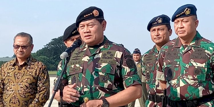 Panglima TNI Laksamana Yudo Margono memberi keterangan pers, usai melepas Satgas Evakuasi WNI di Sudan/RMOL