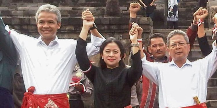 Foto kenangan Puan Maharani saat jadi ketua tim pemenangan Ganjar Pranowo di Pilkada Jateng 10 tahun silam/Repro