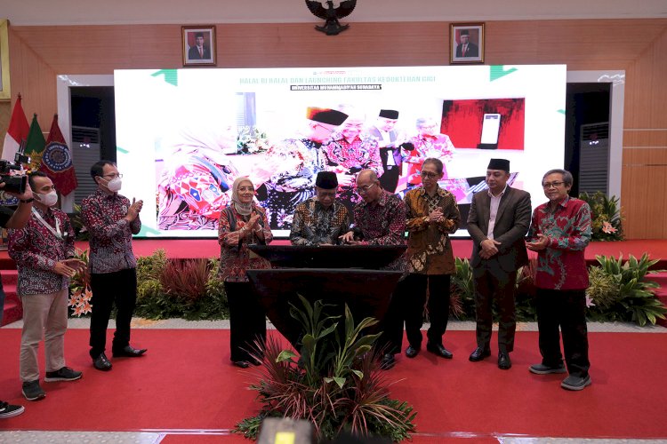 Wali Kota Eri menghadiri launching FKG UM Surabaya/ist