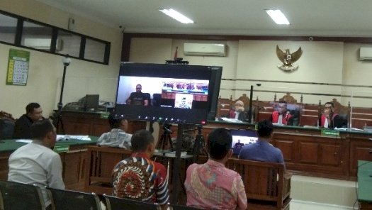 Teks foto: 6 saksi di Pengadilan Tipikor pada kasus mafia perijinan/RMOLJatim