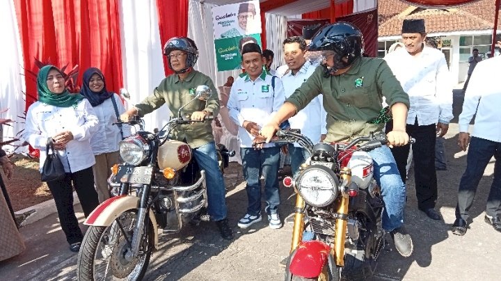 Foto : Ketua DPC PKB Ahmad Dhafir dan Sekjen DPC PKB Tohari/RMOLJatim