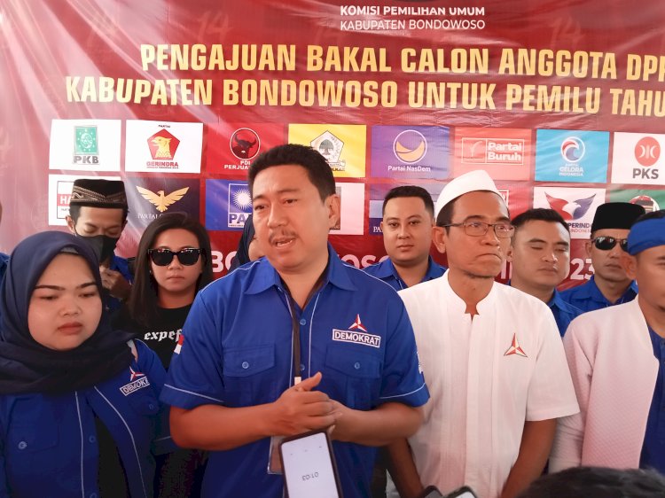 Partai Demokrat Bondowoso saat mendaftarkan Bacaleg/RMOLJatim