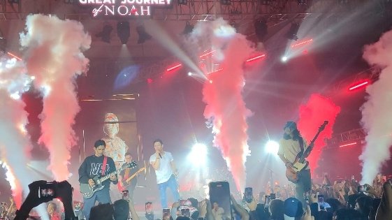 Konser NOAH di Surabaya 