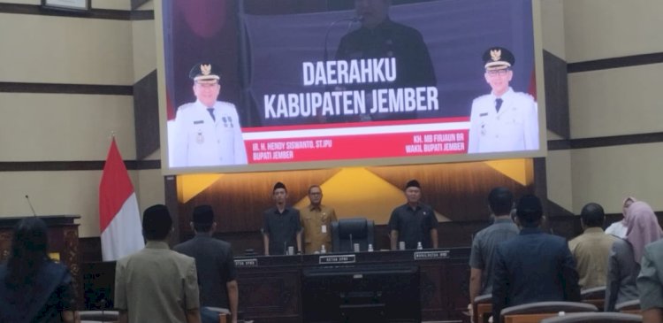 Sidang Paripurna pandangan fraksi-fraksi terhadap 7 Raperda inisiatif Dewan/RMOLJatim