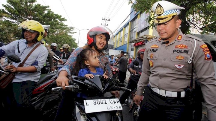Razia gabungan Polrestabes Surabaya dan Polsek Tambaksar 