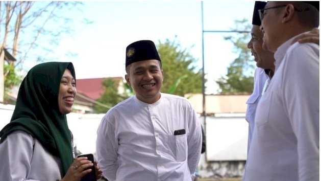 Caption: Arvy Rizaldy (dua dari kiri), sosok pengusaha muda dan kaya maju Bacaleg PKB/RMOLJatim