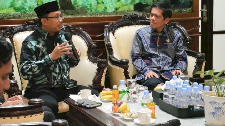 Keterangan Foto: Bupati Sidoarjo Ahmad Muhdlor saat menerima kunjungan perwakilan Ombudsman RI dan Rahmat Muhajirin anggota DPR RI / RMOLJatim