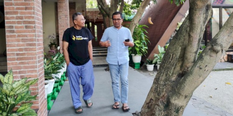 Dahlan Iskan saat bersama Mathur Husyairi/Disway