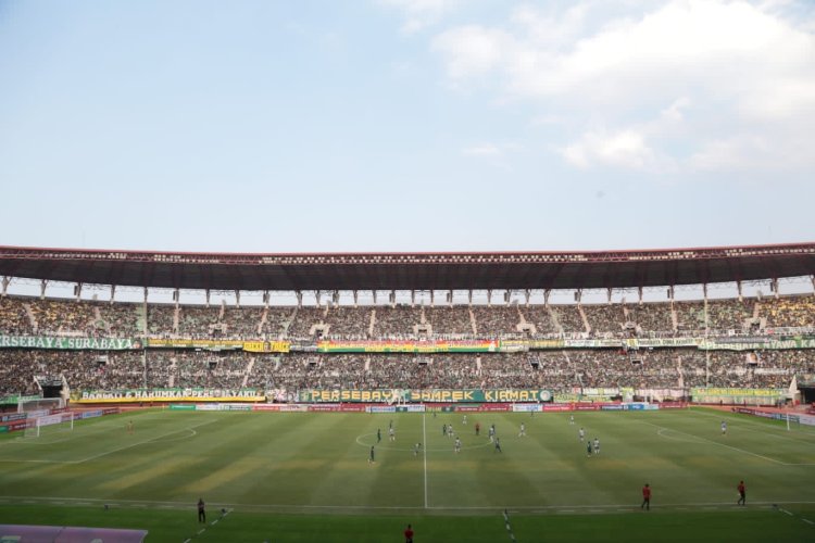 Pertandingan Persebaya Surabaya melawan Bali United di Stadion Gelora Bung Tomo (GBT) Surabaya/ist