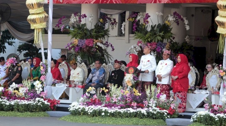 Teks foto: Resepsi upacara peringatan HJKS Ke-730 di halaman Balai Kota/RMOLJatim