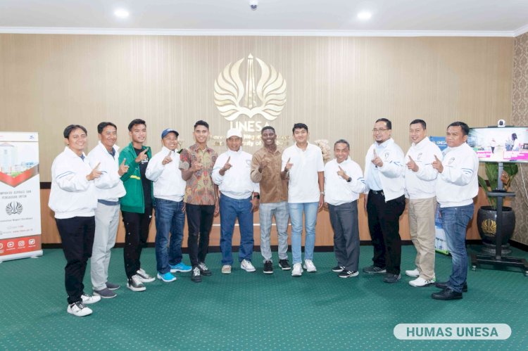 Pemain Timnas Indonesia yang mendapat beasiswa Unesa/ist