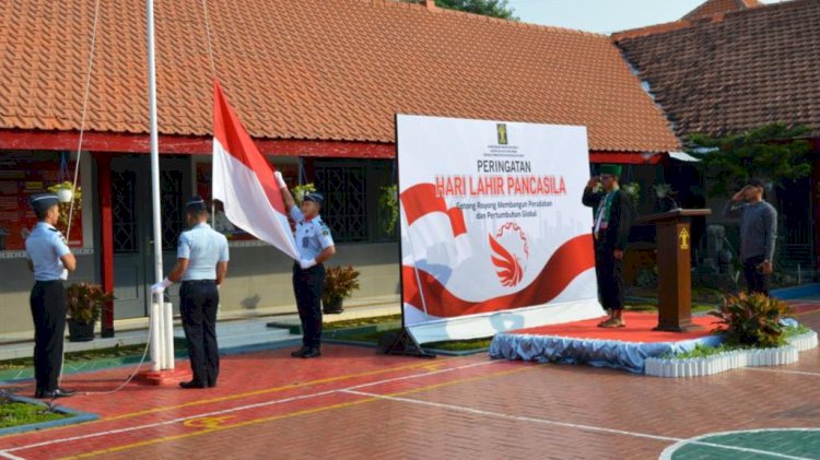 Upacara Hari Lahir Pancasila di halaman Lapas Kabupaten Tuban/RMOLJatim