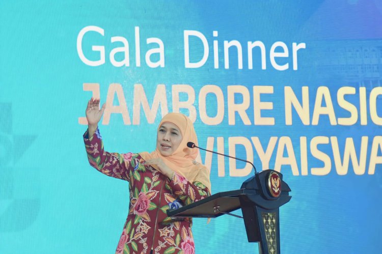 Gubernur Khofifah diGala Dinner Jambore Nasional Widyaiswara II di Halaman Balai Kota Among Tani Kota Batu, Kamis (1/6) malam/Ist