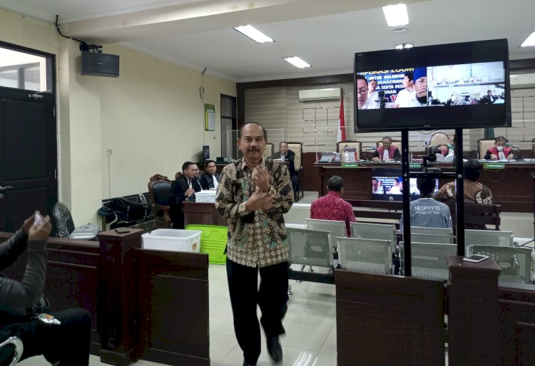 Helmy Perdana Putra, Plt Kepala Inspektorat Jatim saat hadir sebagai saksi kasus PJU Lamongan di Pengadilan Tipikor Surabaya/RMOLJatim