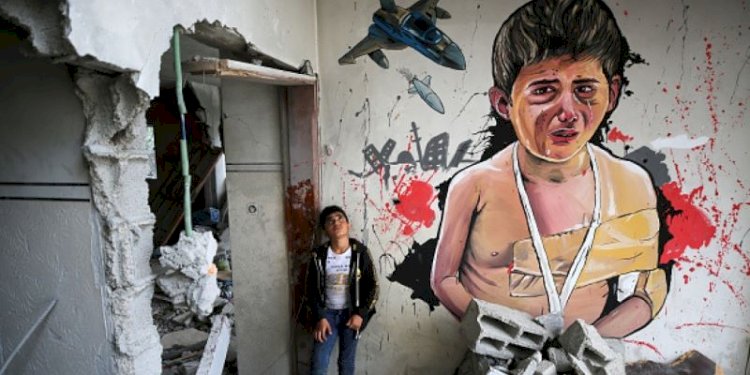 Festival seni bertajuk "Okupasi Membunuh Anak-anak" di Gaza menyajikan graffiti yang memperlihatkan penderitaan anak-anak di Palestina akibat serangan Israel/Net