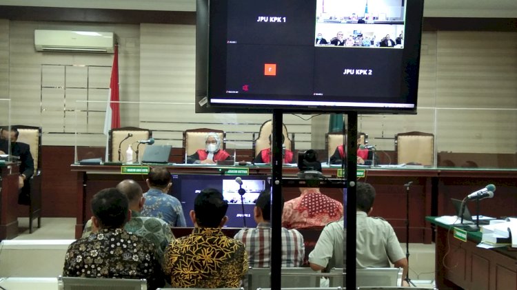 Ahmad Iskandar, Abdul Halim, Suyatmo Priasmoro, A. Ahmad Silahudin, Mochammad Reno Zulkarnaen, Sekda Provinsi Jatim Adhy Karyono dan Sekwan Jatim Andi Fajar Cahyono/RMOLJatim