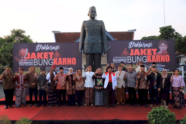  Wali Kota Eri menghadiri Deklarasi Jaket Bung Karno di Blitar/ist