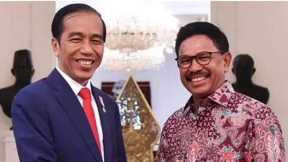 Presiden Joko Widodo dan mantan Menteri Komunikasi dan Informatika Johnny G. Plate/Ne