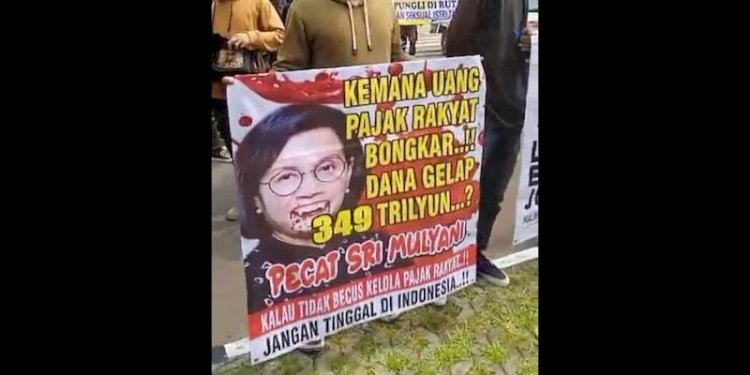 Spanduk demo di depan Gedung Merah Putih KPK/RMOL