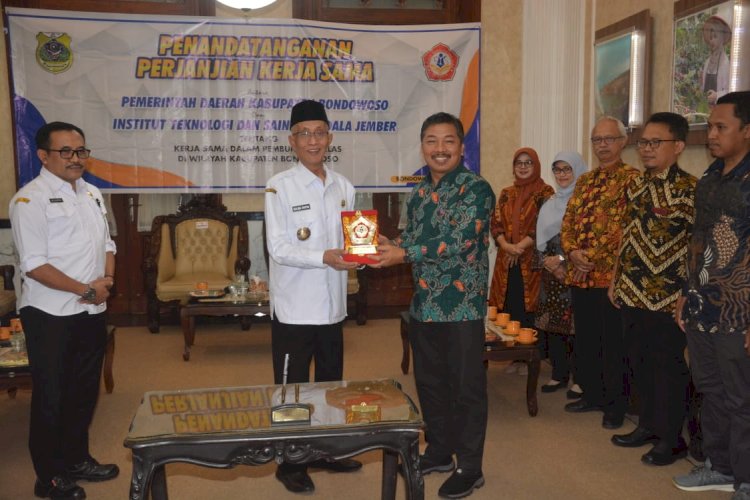 Kerjasama Pemkab Bondowoso dengan ITS Mandala Jember/ist