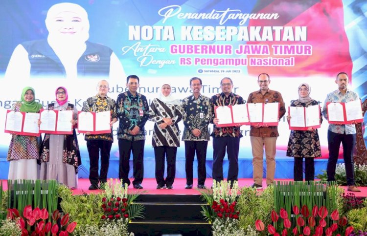 Gubernur Khofifah membuka Rapat Koordinasi Kesehatan Daerah (rakorkesda) bertema, 'Harmonisasi Pusat, Provinsi Dan Kabupaten/Kota dalam mendukung Transformasi Kesehatan di Jawa Timur' di Hotel Novotel Surabaya, Rabu, (26/7)/Ist