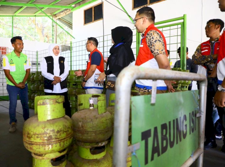 Gubernur Khofifah saat menjadi pangkalan dan agen LPG/Ist