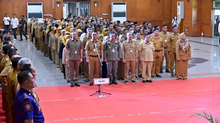 Teks foto: Pelantikan pejabat Pemkot Surabaya/RMOLJatim