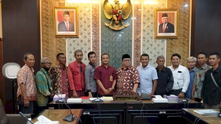 Warga Bulak Banteng Bandarejo Surabaya mengadu ke DPRD Jatim 