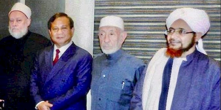 Foto Ketua Umum Partai Gerindra Prabowo Subianto bareng para ulama yang diungga Fadli Zon/Net