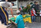 Terima Beras Satu Ton, KSDR Berharap Harga di Pasar Semolowaru Bisa Stabil