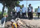 Jalan Rusak di Bondowoso Mulai Diperbaiki, Ditinjau Bupati Salwa