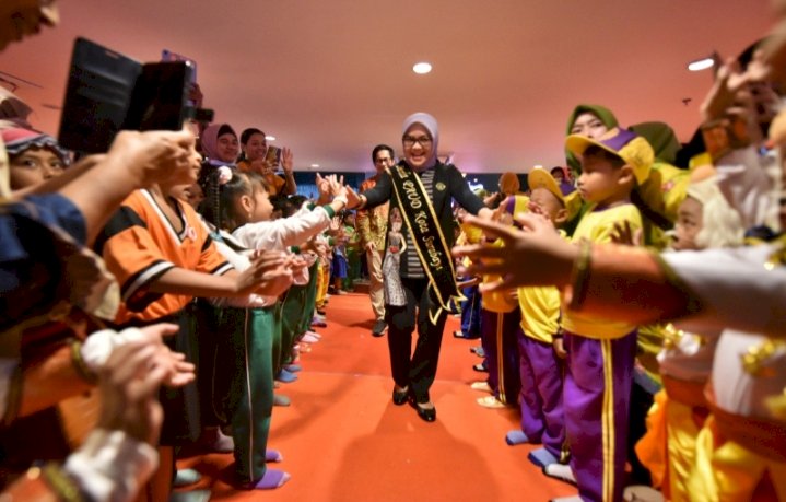 Rini Indriyani di acara festival bermain Bunda PAUD di Grand Sungkono Lagoon/ist