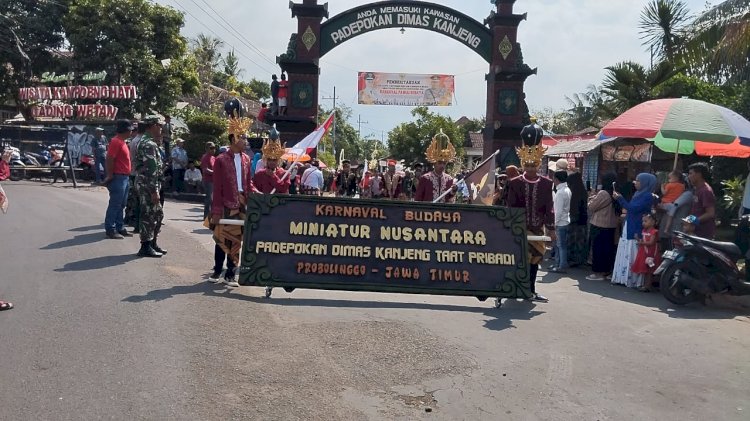Karnaval ala Jember Fashion Carnival dalam rangka peringatan HUT Kemerdekaan RI ke-78 yang digelar Yayasan Padepokan Dimas Kanjeng Taat Pribadi/Ist