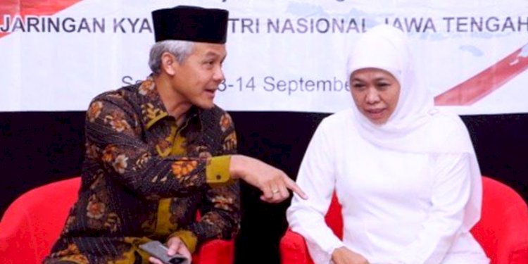  Ganjar Pranowo dengan Khofifah Indar Parawansa dalam satu kesempatan/Net