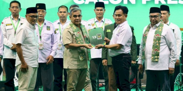 Sekretaris Jenderal Ahmad Muzani menerima dukungan dari Ketua Umum PBB Yusril Ihza Mahendra untuk Prabowo Subianto/Ist