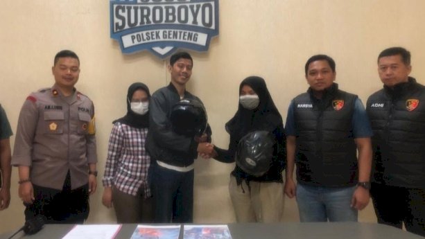 Pelapor dan terlapor saat di Polsek 