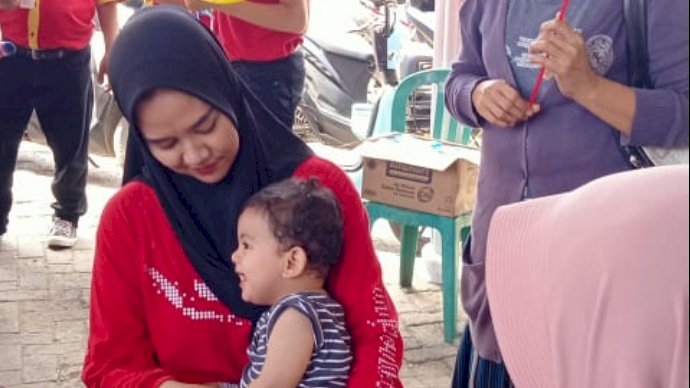 Keterangan foto :  Kegiatan Alfamart bersama Zwitsal mengadakan rangkaian kegiatan Posyandu di 32 kota/ kabupaten di Indonesia. 