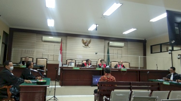  Sahat Tua P Simandjuntak saat sidang dengan agenda mendengarkn replik dari JPU KPK/RMOLJatim