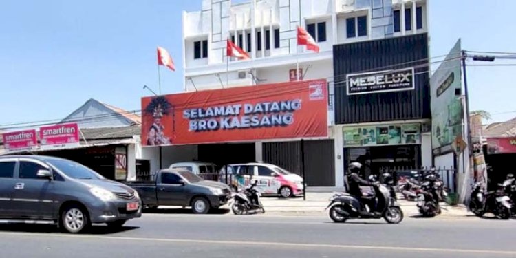 Kantor DPD PSI Kota Solo memasang tulisan selamat datang Bro Kaesang/RMOL Jateng