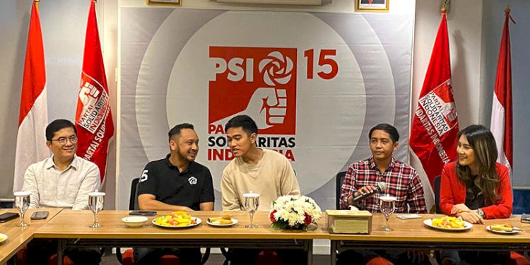 Ketua Umum PSI, Kaesang Pangarep, memimpin rapat perdana di Jakarta/RMOL