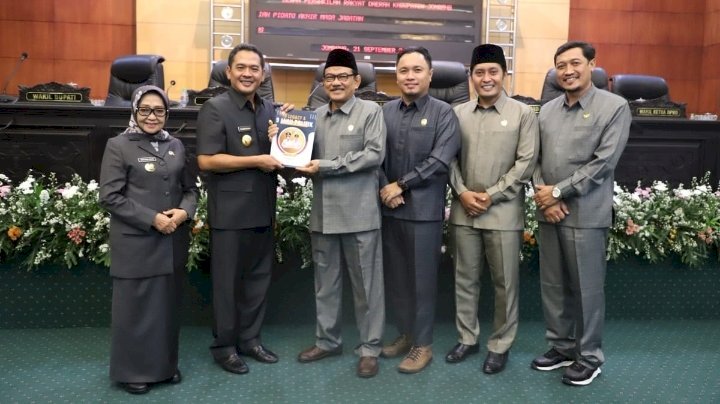 Poto - Sidang paripurna dprd jombang/ist