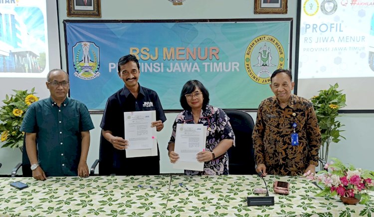 Direktur RSJ Menur drg. Vitria Dewi, MSi bersama Ketua JMSI Jatim, Drs.H.Syaiful Anam/Ist