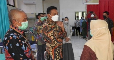 Pj Wali Kota Wahyu Hidayat di RSUD Kota Malang/Ist