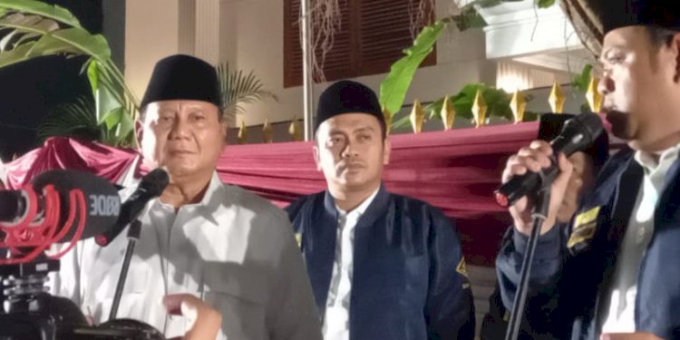 Prabowo Subianto menyimak pembacaan deklarasi dukungan/RMOL