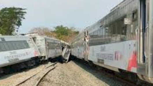 Kereta Anjlok/ net
